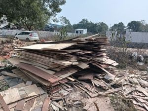 Plywood scrap
